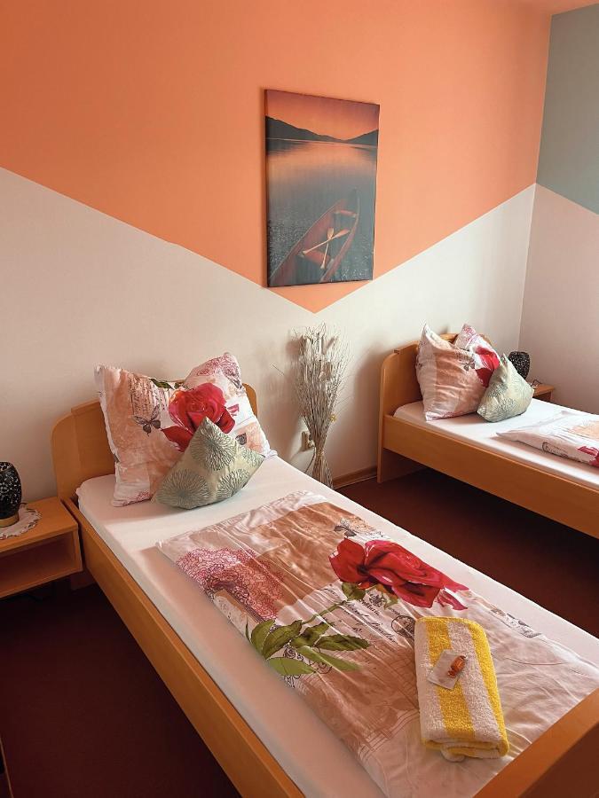 Fruehstueckspension Elena Nicoleta Caltun Fischamend Ngoại thất bức ảnh
