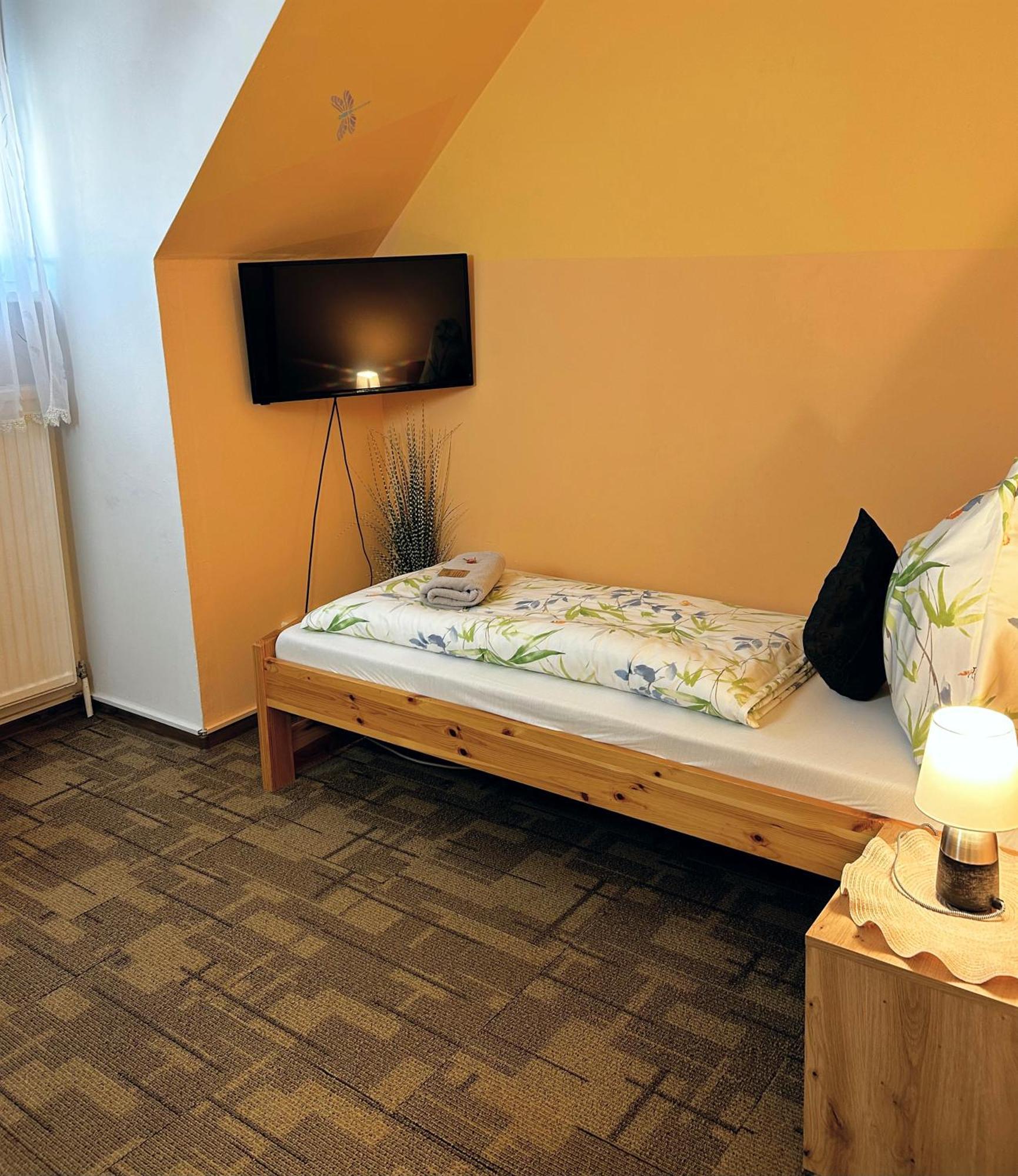 Fruehstueckspension Elena Nicoleta Caltun Fischamend Ngoại thất bức ảnh